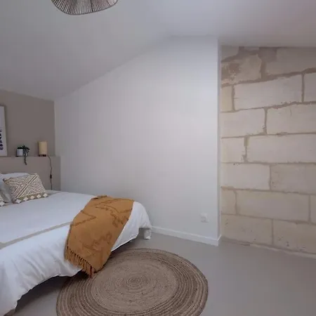Maison En Pierre Renovee Les Artigues-de-Lussac Exterior foto